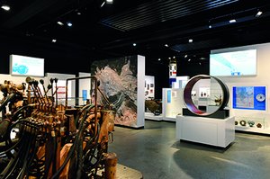 Blick in eine Austellungshalle des Deutschen Bergbau-Museums Bochum