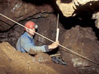 Der komplexe bronzezeitliche Grubenbau Untertage wurde aufwändig vermessen und dokumentiert.